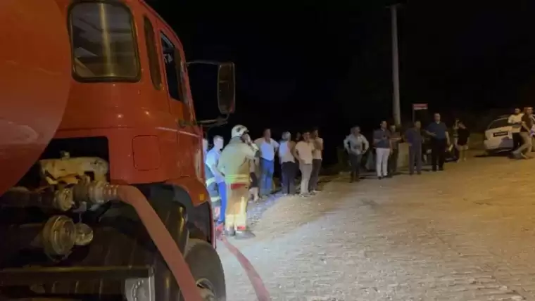 Düzce’de Örtü Yangını Büyümeden Söndürüldü 12