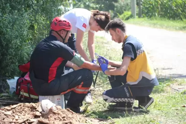 Sakarya’da Korkutan Yangın: Ahşap Atölyesi Alev Topuna Döndü 14