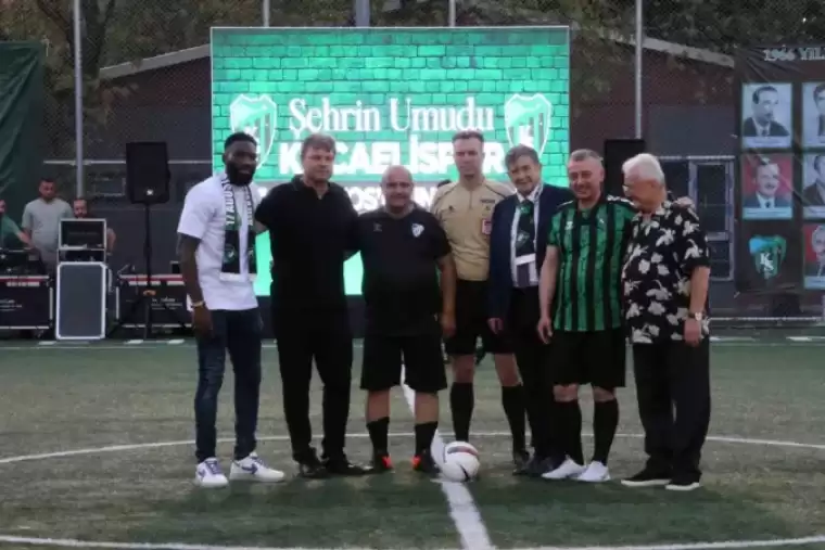 Kocaelispor 25. Yılında Depremi Hatırlattı 25