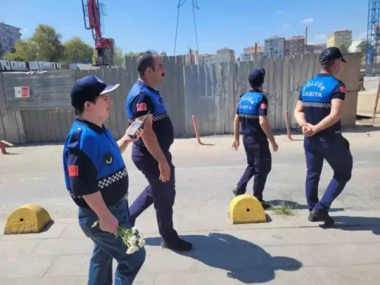 Gölcük'te Özel Birey Mustafa’nın Zabıta Olma Hayali Gerçek Oldu 3