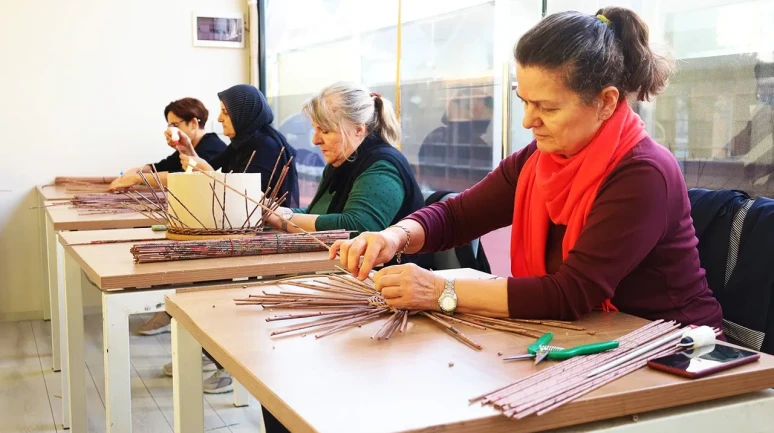 Ebru sanatıyla buluşma zamanı: Sakarya'nın sanat elçileri SAMEK'ler AVM'lerde