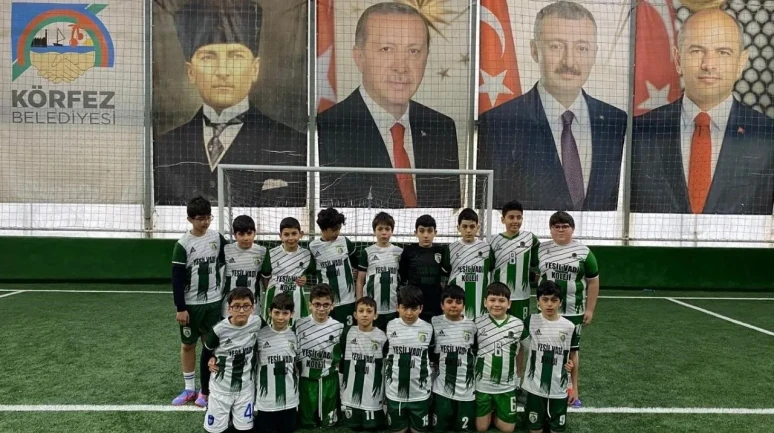 Körfez'de okullar arası futbol turnuvası heyecanı başladı