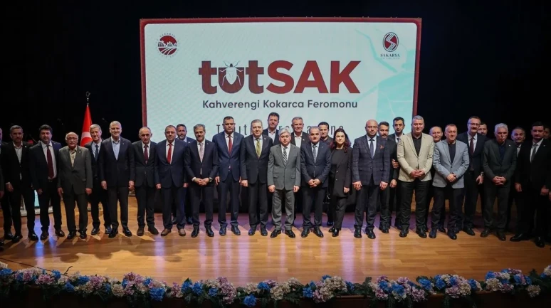 Sakarya Üniversitesi’nde geliştirilen ‘tutSAK’ adlı yerli feromon kokarca istilasına karşı çiftçiler için tercih sebebi oldu