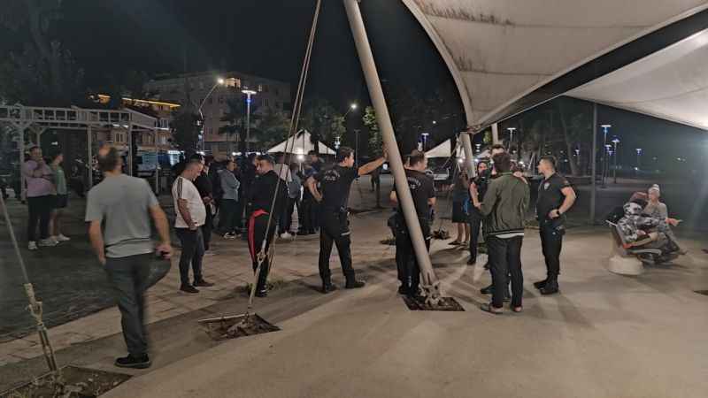 Tartıştığı hamile eşiyle denizde boğulma tehlikesi yaşadı