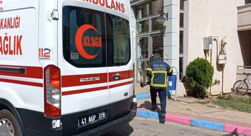 Elini Sıkıştırdı; İtfaiye Ekipleri Yardımına Koştu!