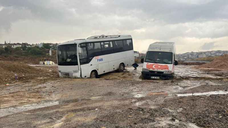 Kocaeli Haber; Sağanak Yağış, Yolu Çökertti