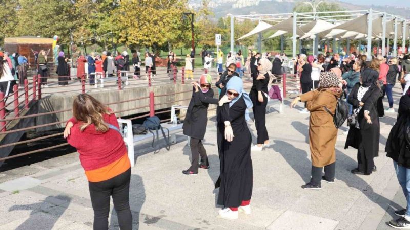 Kocaeli Haber; İzmit Belediyesi'nden Meme Kanserinin Önemi