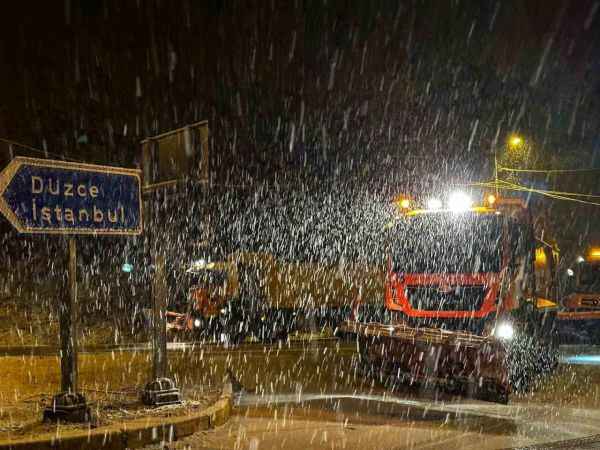 Bolu Dağı’nda Kar Yağışı Başladı: Kar Kalınlığı 5 Santimetre!