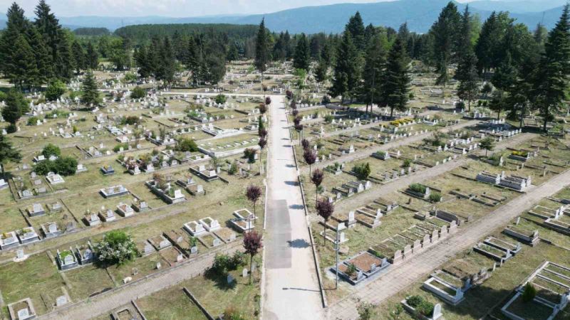 Düzce Belediyesi Mezarlıklar Müdürlüğü Tüm Yıl Boyunca Aralıksız Taziye Hizmetlerini Sürdürüldü!