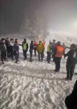 Canını tehlikeye sokmasın diye uyardılar, müşteri tarafından defalarca bıçaklandılar