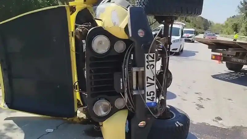 Sakarya'da Cip Kontrolden Çıktı! 2 Yaralı...