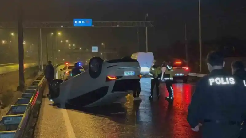 Düzce'de Kiralık Araçlar Kaza Yaptı!..