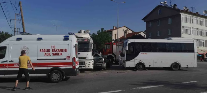 Bolu Mudurnu'da Feci Kaza- Neyse ki Ölü Yok!