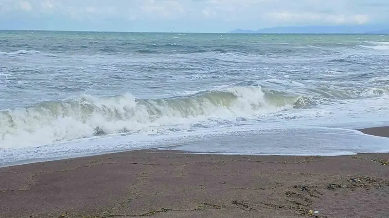 Düzce Akçakoca’da Geçici Olarak Denize Giriş Yasak