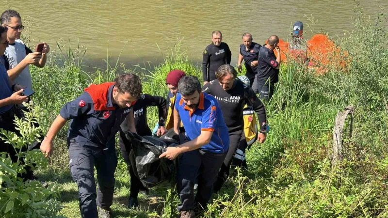 Sakarya Nehri Can Aldı