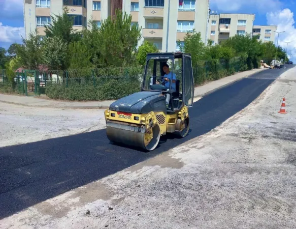 Körfez'de İlimtepe Mahallesinde asfalt çalışması