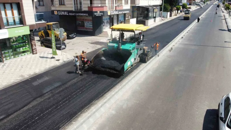 Darıca’da Üstyapı Hizmetleriyle Konfor Artırıyor