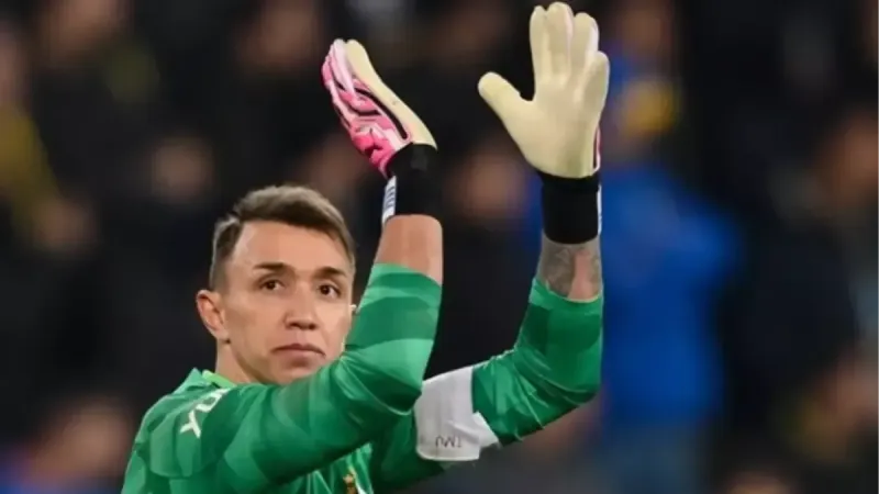 Muslera neden yok, sakatlandı mı, kaç maç yok, ne zaman dönecek (Young Boys - Galatasaray)