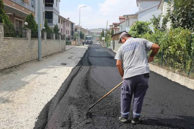 Serdivan'da Yollar Asfaltlanıyor!