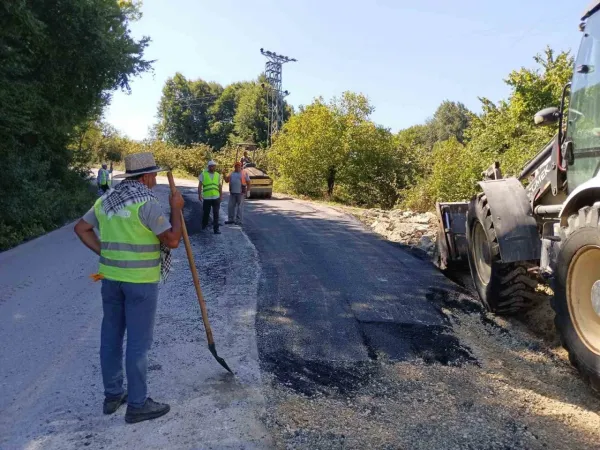 Düzce İl Özel İdaresinden Köy Yollarında Yama