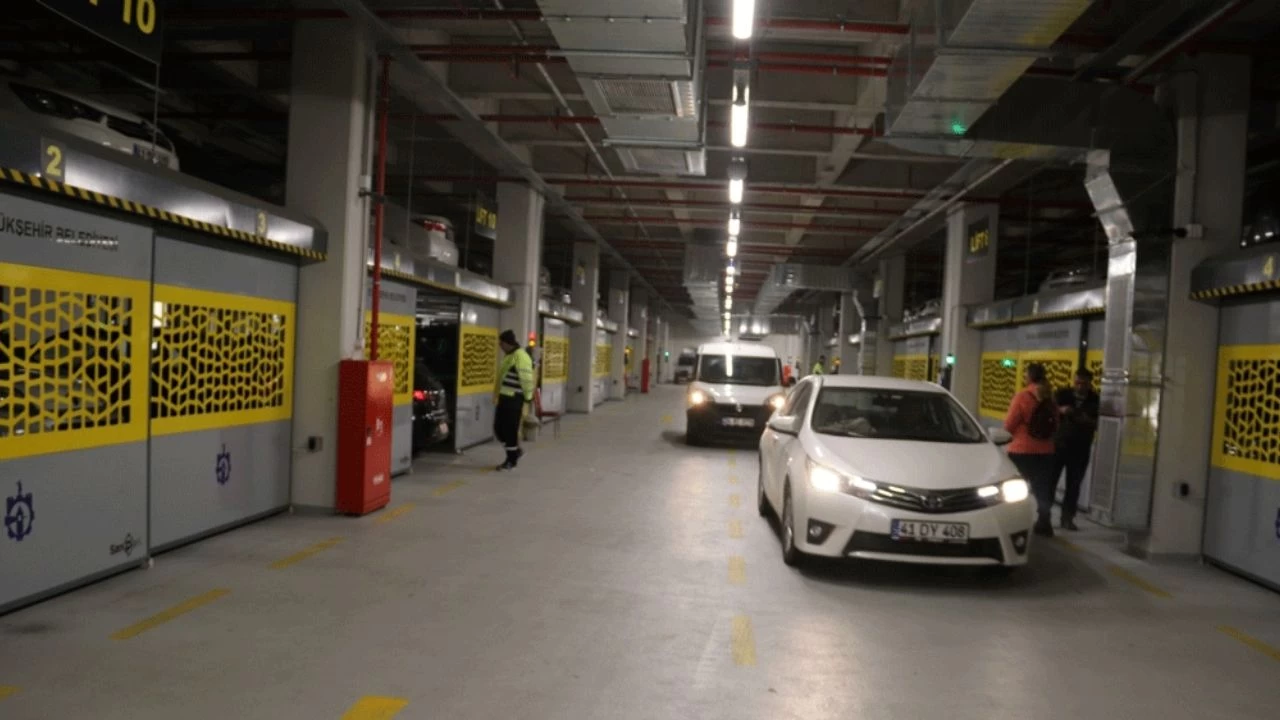 Kocaeli'de Kapalı Otoparklara Zam Yolda, Yeni Fiyatlar Belli Oldu