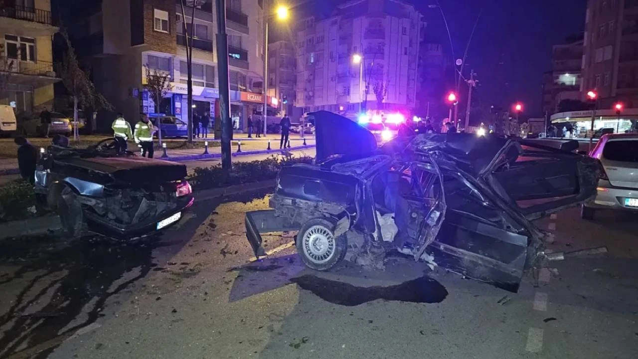 Antalya Manavgat’ta Trafik Kazası! 17 Yaşındaki Genç Kız Hayatını Kaybetti