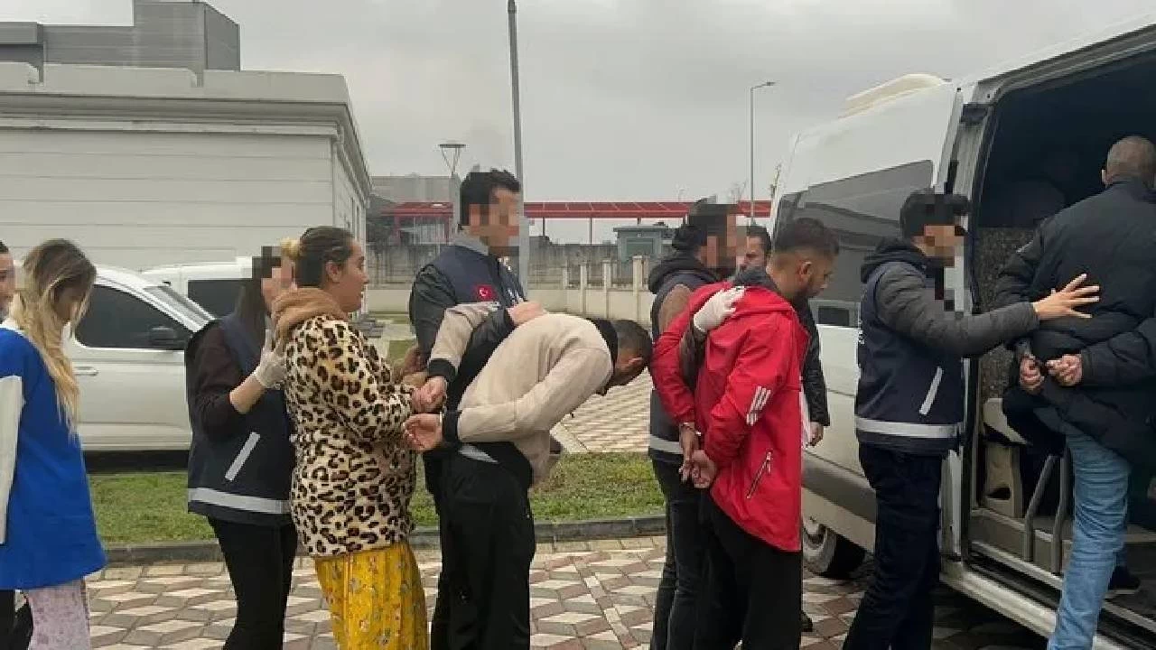 Kocaeli Kartepe’de 70 Bin TL’lik Hırsızlık! 6 Şüpheli Yakalandı, 4’ü Tutuklandı