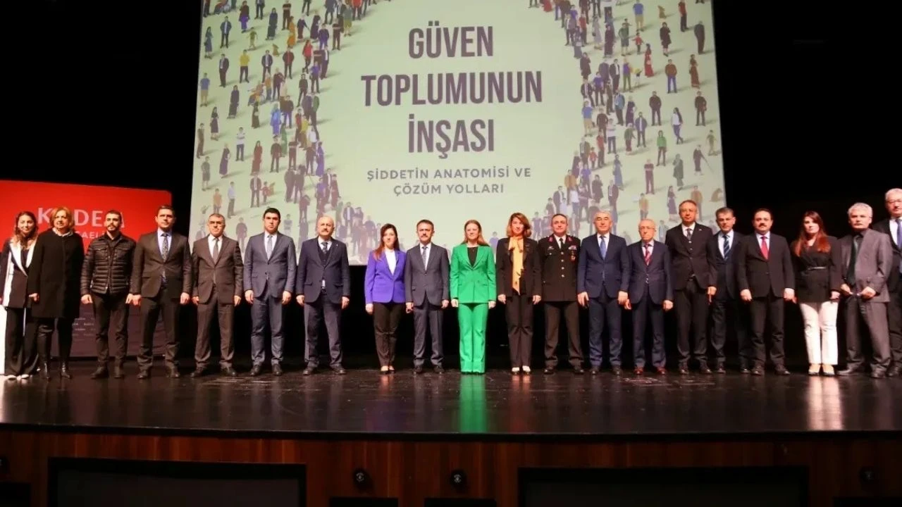 KADEM'in eğitim programı İzmit’te son buldu