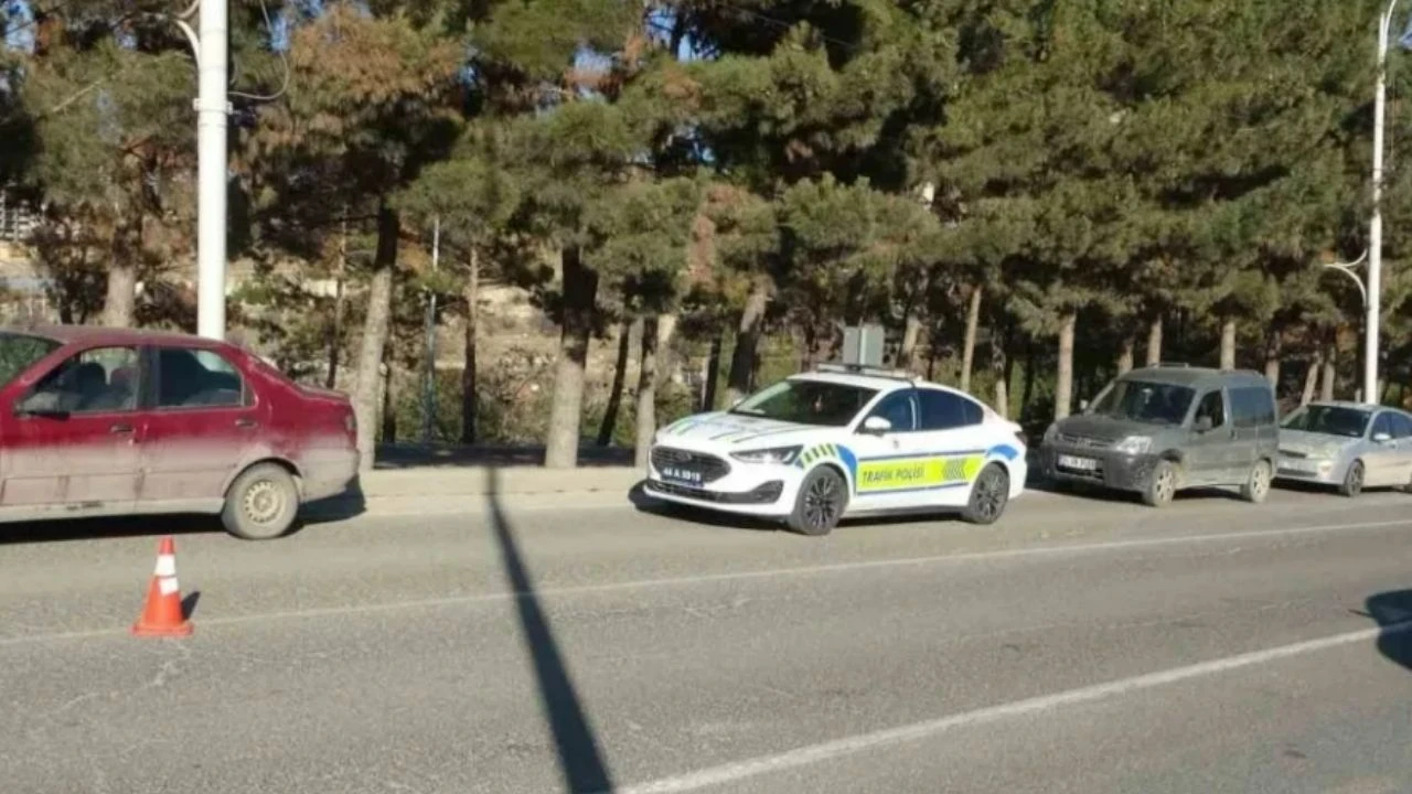 Malatya’da 5 Araçlı Zincirleme Kaza! 2 Yaralı