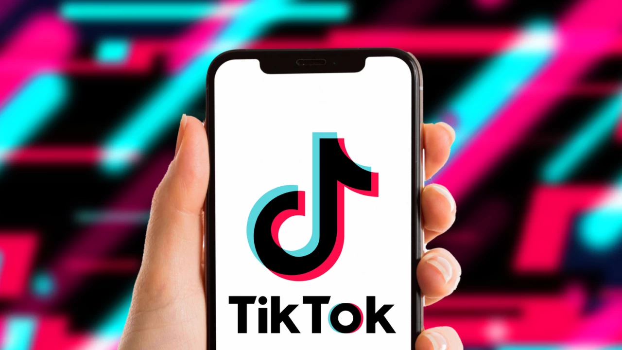 TikTok Sizinle Paylaştı Ne Demek? 2024