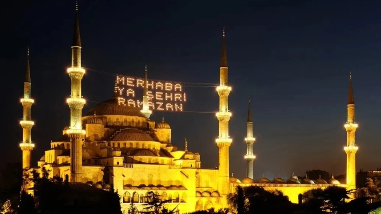 2025 Ramazan Ayı Başlangıcı: Oruç Ne Zaman Tutulacak?