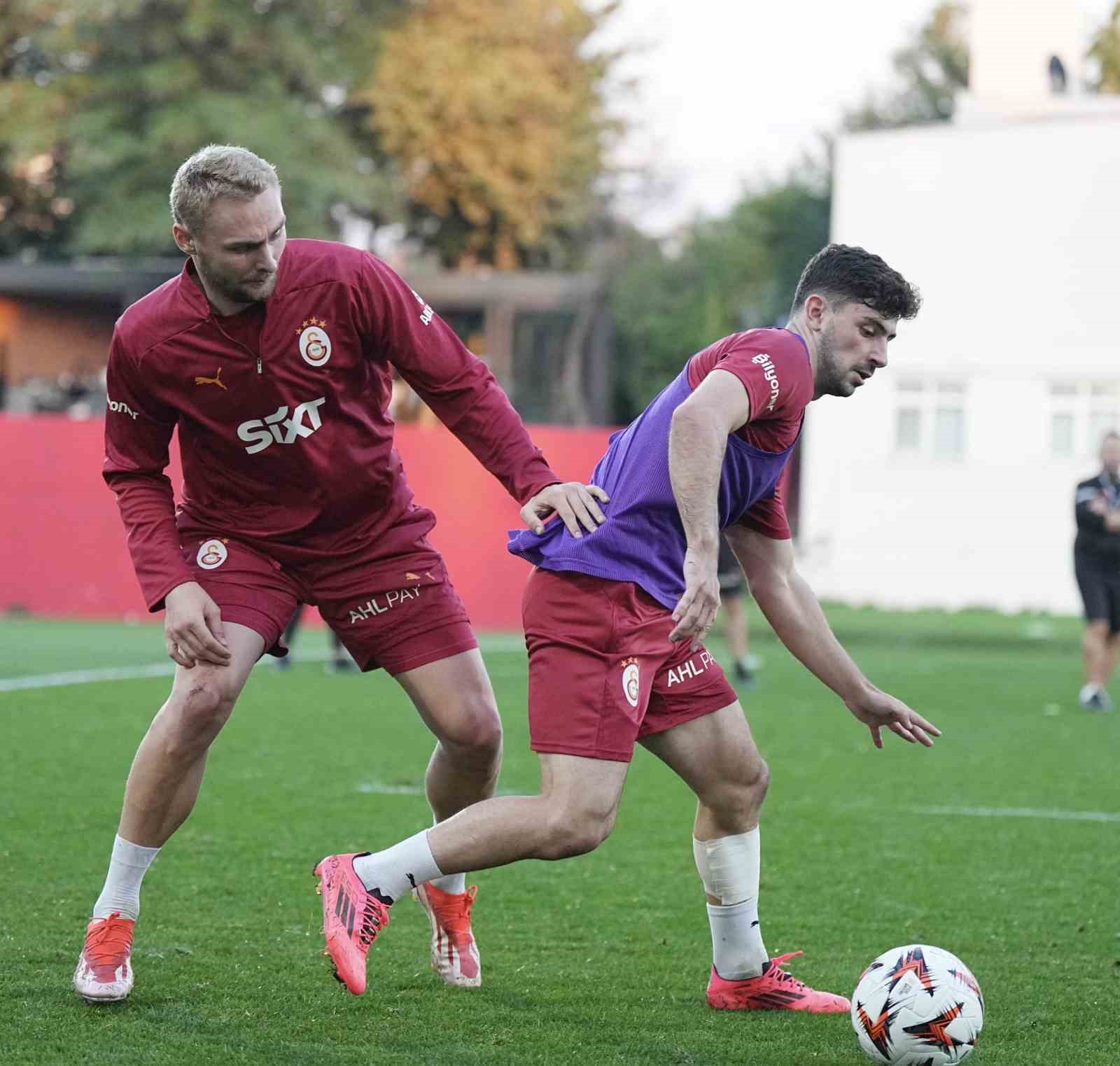 Galatasaray, PAOK Maçı Öncesi Hazırlıklara Hız Verdi