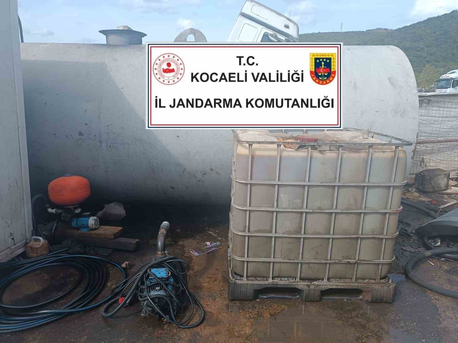 Kocaeli'de 25 Bin Litre Kaçak Akaryakıt Operasyonu Düzenlendi