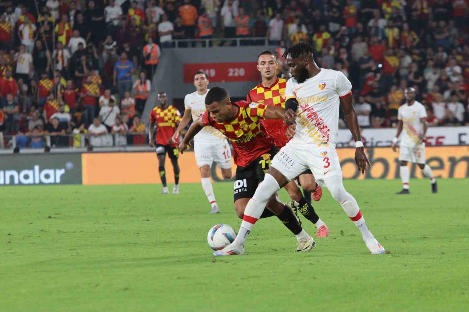 Trendyol Süper Lig: Göztepe: 3 - Kayserispor: 0  (Maç sonucu)