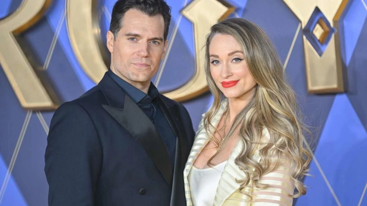 Hollywood'un sevilen isimleri Henry Cavill ve Natalie Viscuso'dan bebek haberi