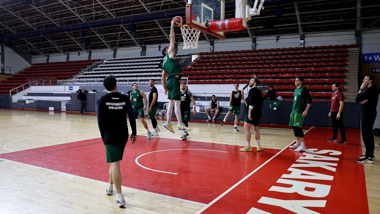 Sakarya'da Türkiye Erkekler Basketbol takımı Konya Gelişim'le karşı karşıya gelecek