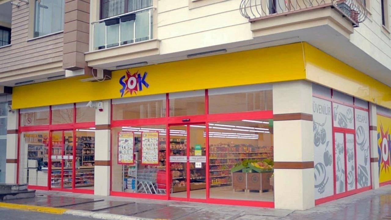 sok-market-yilbasi-oncesi-buyuk-indirimlerle-sasirtiyor