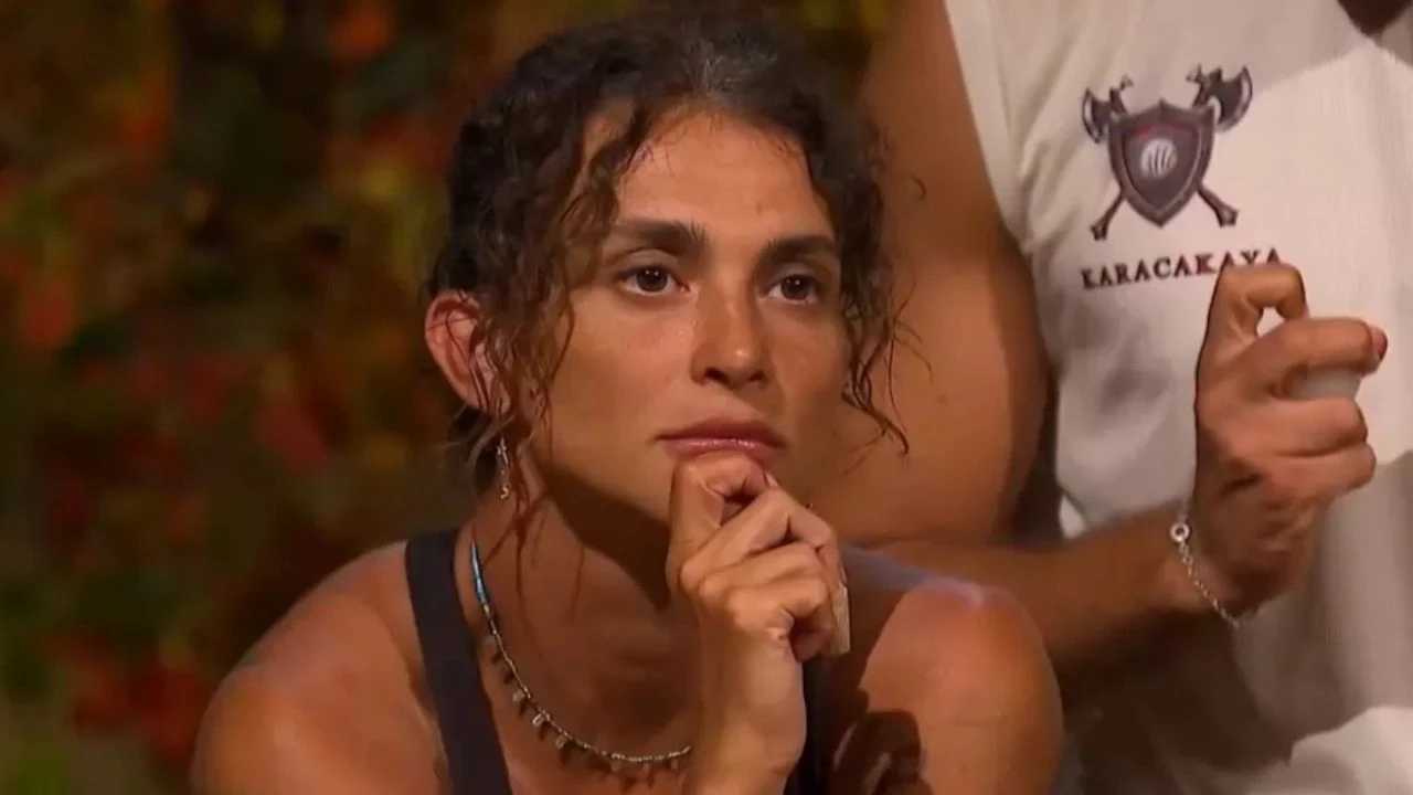 urvivor-adasinda-gerilim-dorukta-ayse-ve-pinar-catismasi-gundemde